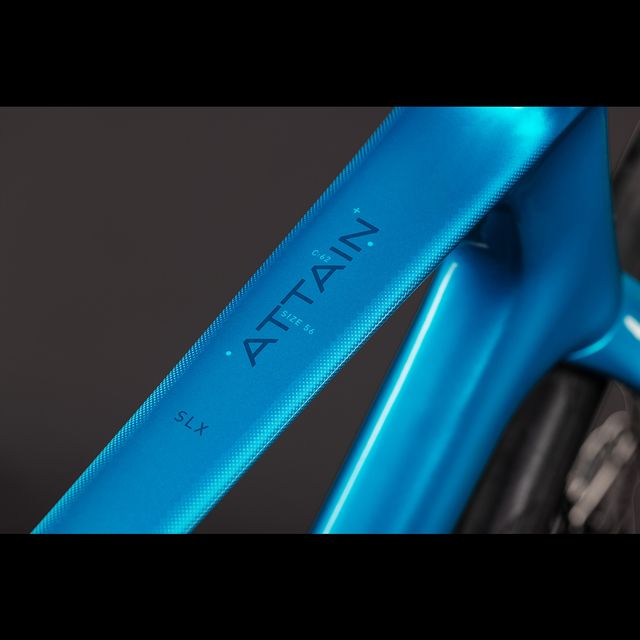 CUBE Attain C:62 SLX 2027 maantiepyörä